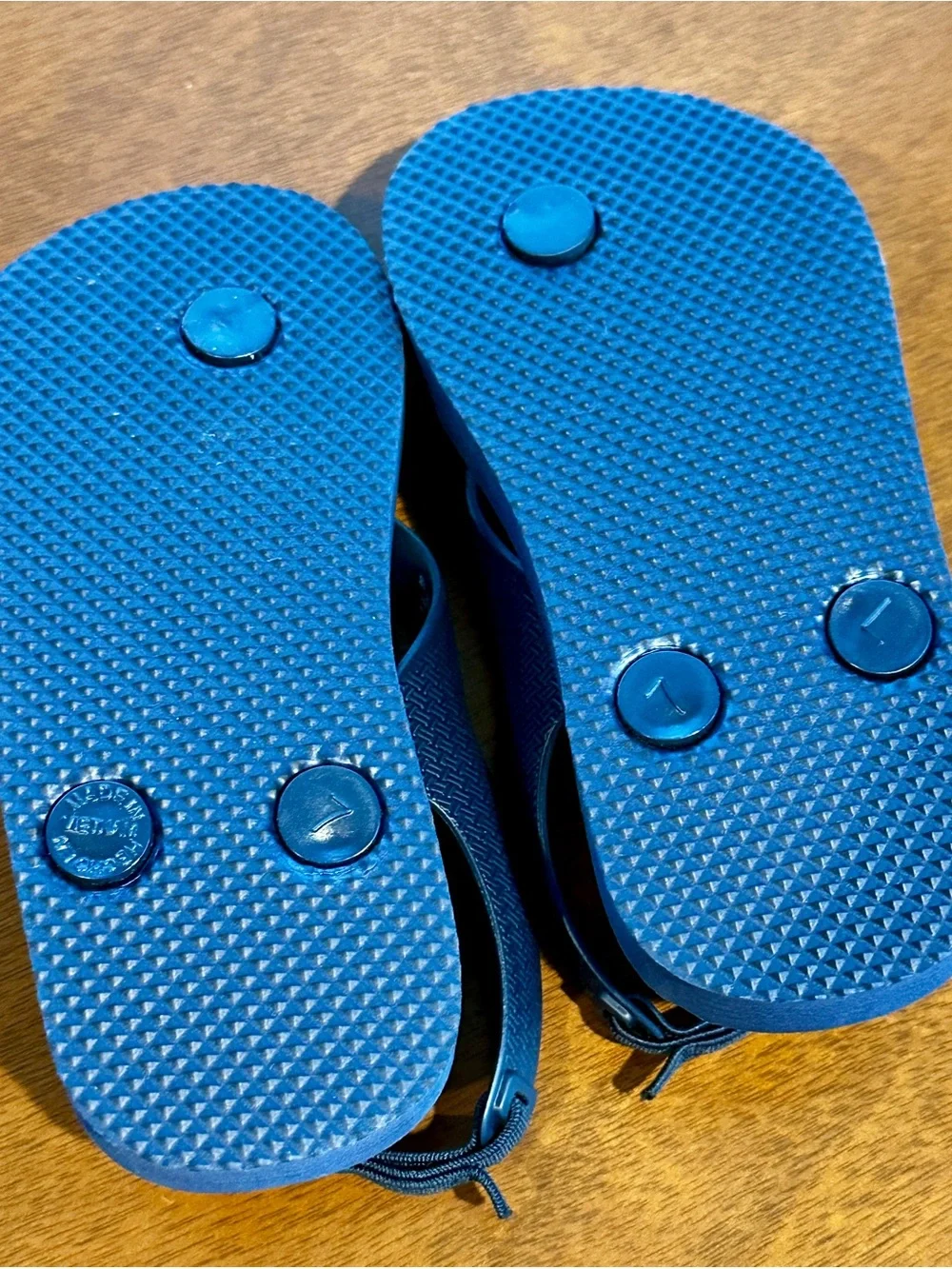Old Navy Toddler Flip Flops - Navy & Bright Yellow Shark Print
